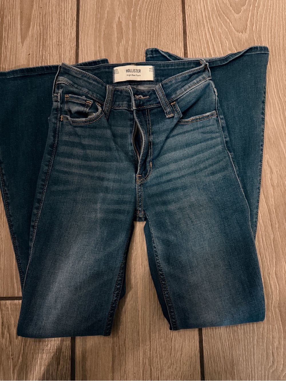 Hollister Women's Dark Wash High-Rise Jeans